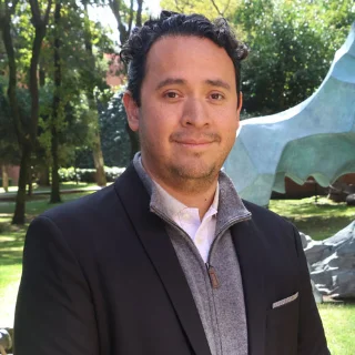 Dr. Alexandro López González